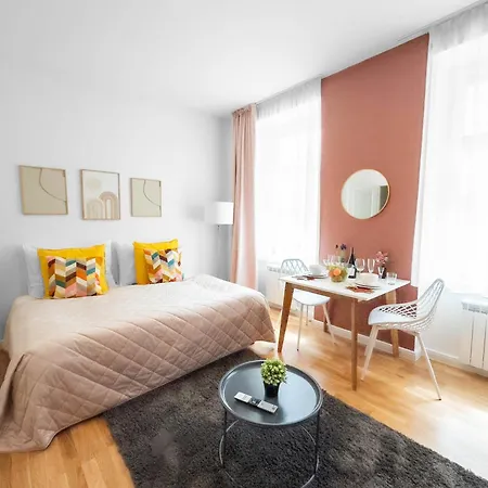 Apartment Cozy Nest - Perfect For Two
